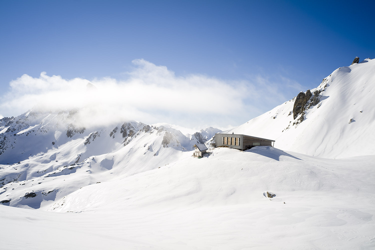 night at Presset refuge, ski touring with a guide